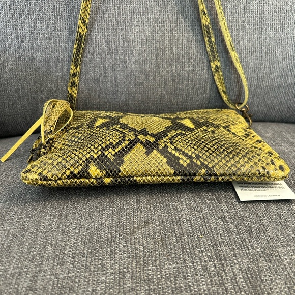 Diva’s Bag New With Tags Yellow & Black Leather Snake Print Crossbody Bag - Picture 10 of 12